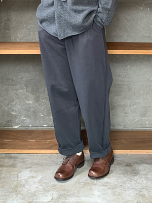 CLOSELY / easy tapered pants （charcoal）