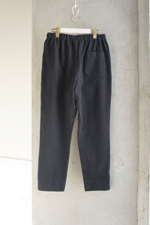 CLOSELY / 引き揃え吊天竺 easy tapered pants