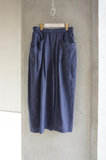 IKKUNA / tucked pocket