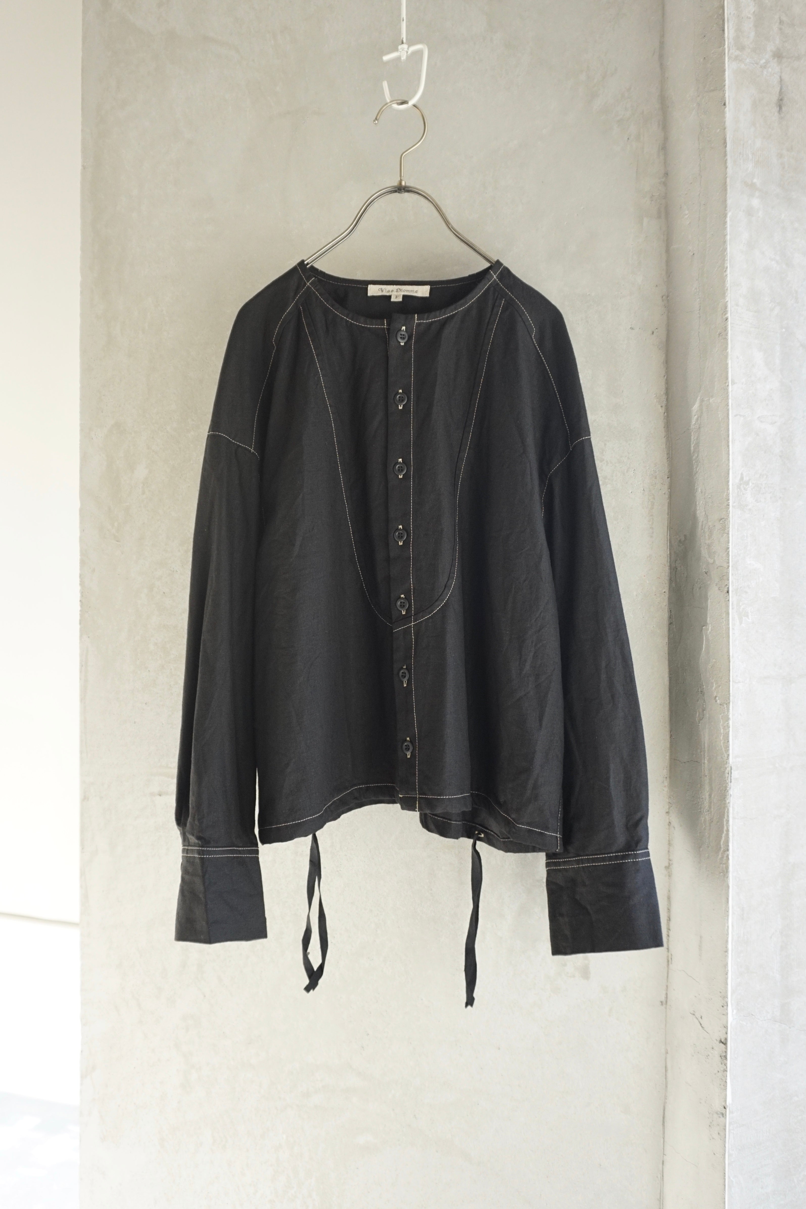 Vlas Blomme / Historical Cloth ステッチヨークブラウス