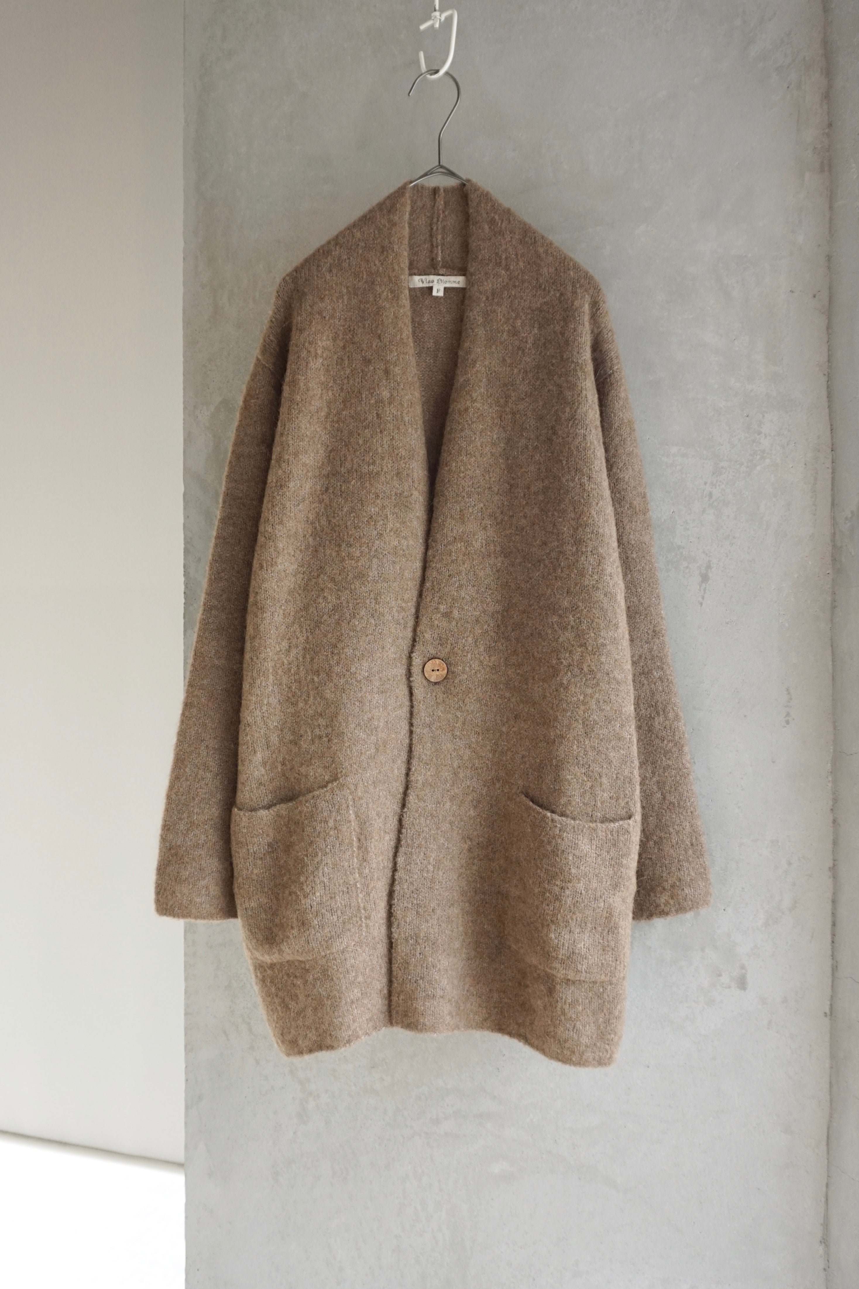 Vlas Blomme / Aerial Alpaca Wool セミロングカーディガン