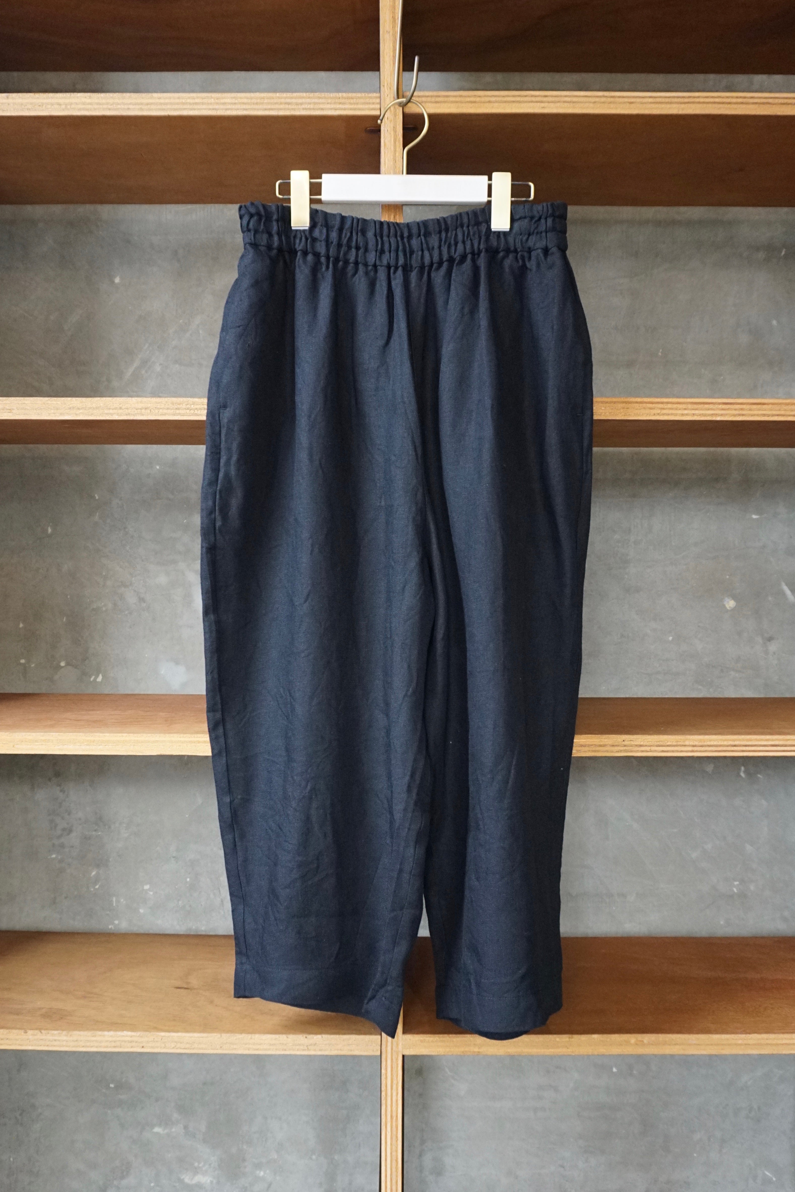 【SALE】UNIVERSAL TISSU / オーガニックリネンツイル ギャザーPT（クロ）