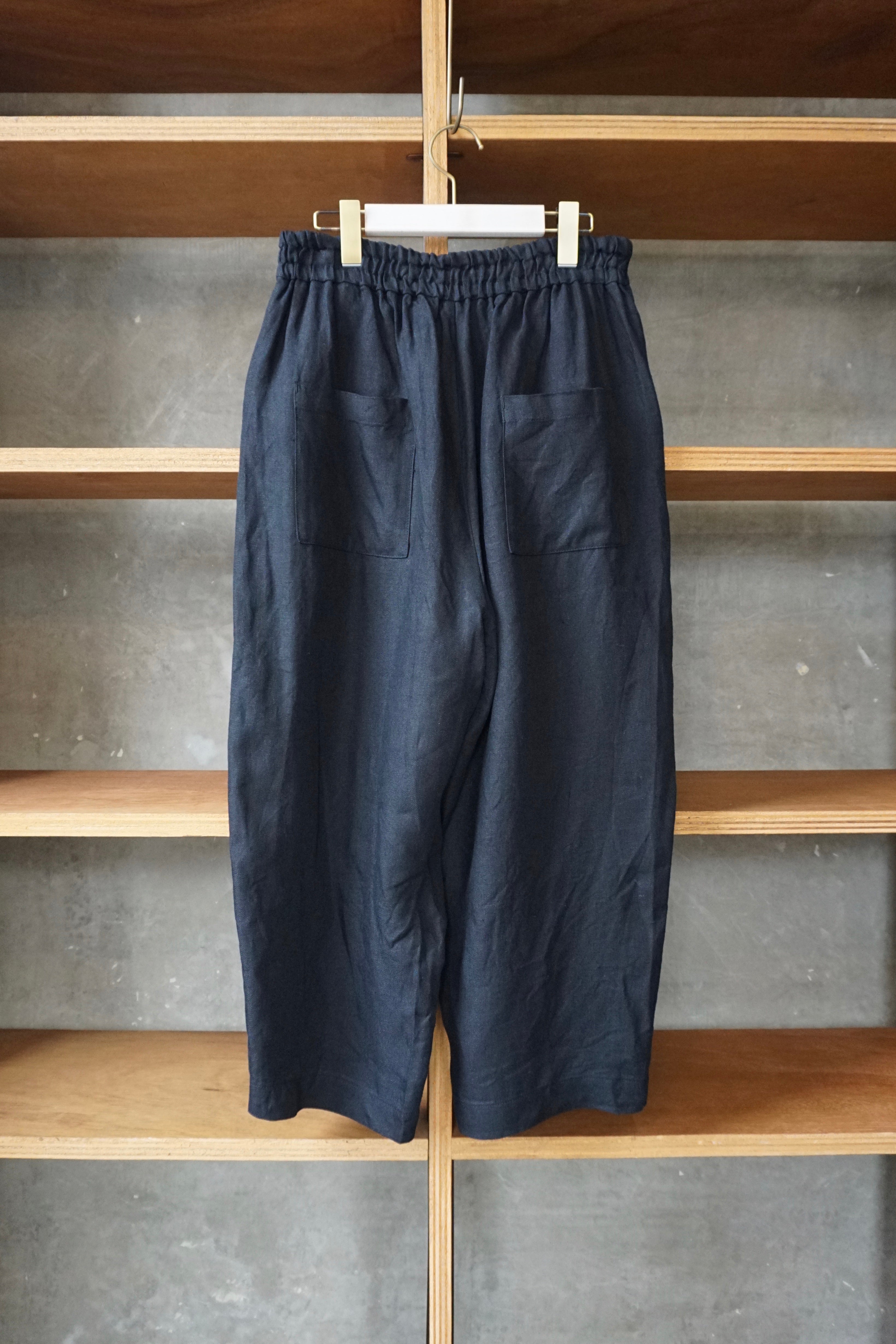 【SALE】UNIVERSAL TISSU / オーガニックリネンツイル ギャザーPT（クロ）