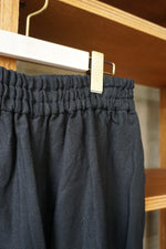 【SALE】UNIVERSAL TISSU / オーガニックリネンツイル ギャザーPT（クロ）