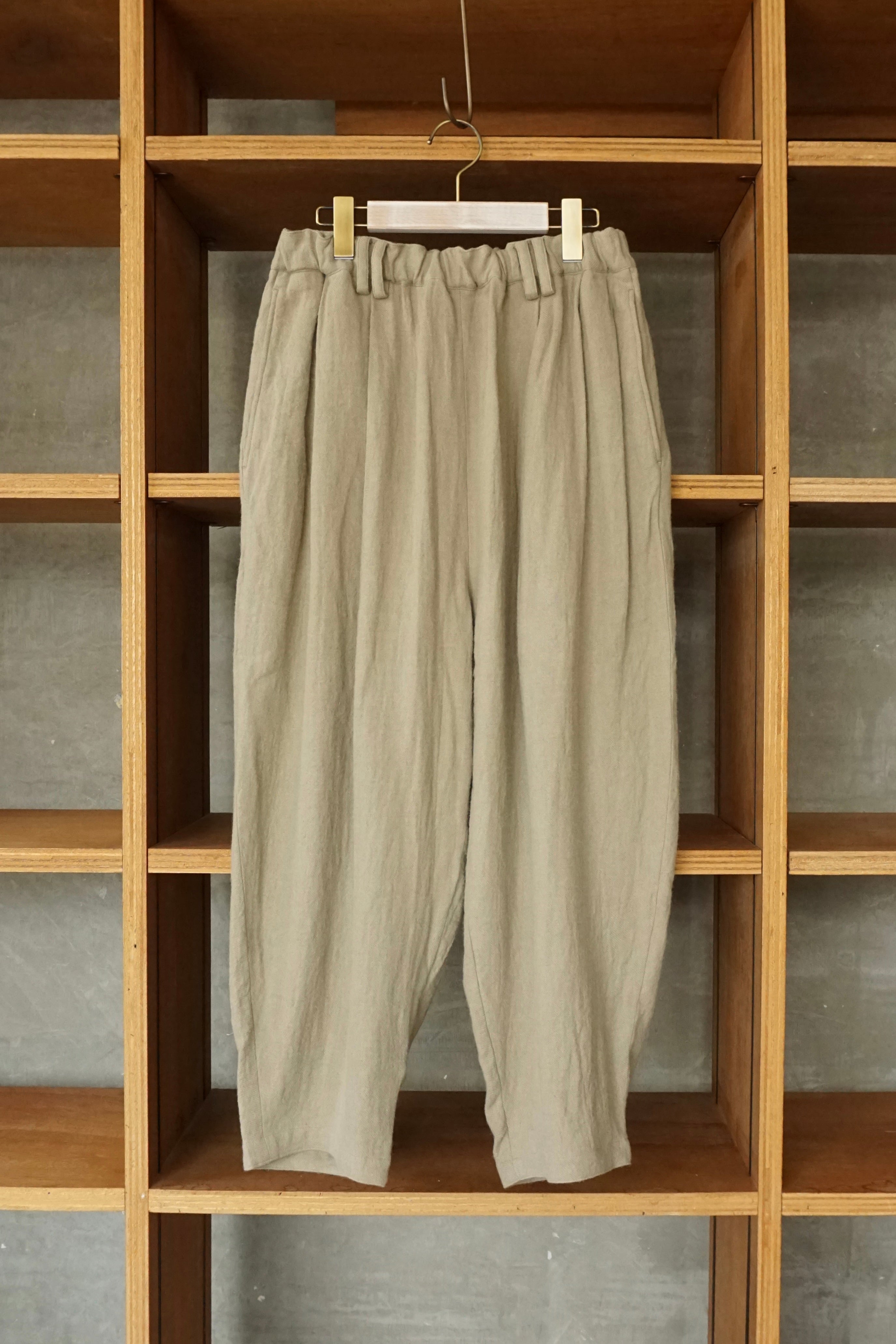 suzuki takayuki / farmer's wide pants（bay leaf）
