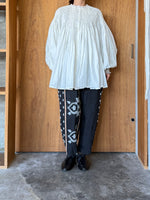 ROBE de PEAU / Circular Smocking Shirt (White)