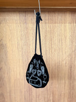 ASEEDONCLÖUD / Memories hand embroidery bag（Black）
