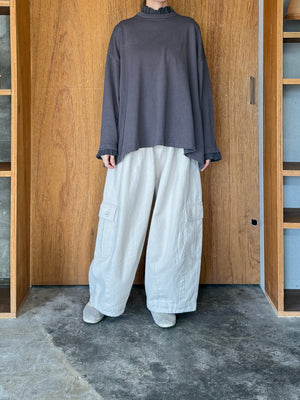 tumugu / コットンリネン起毛ツイル カーゴワイドパンツ（KINARI）