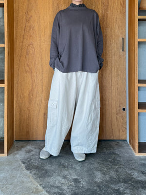 tumugu / コットンリネン起毛ツイル カーゴワイドパンツ（KINARI）