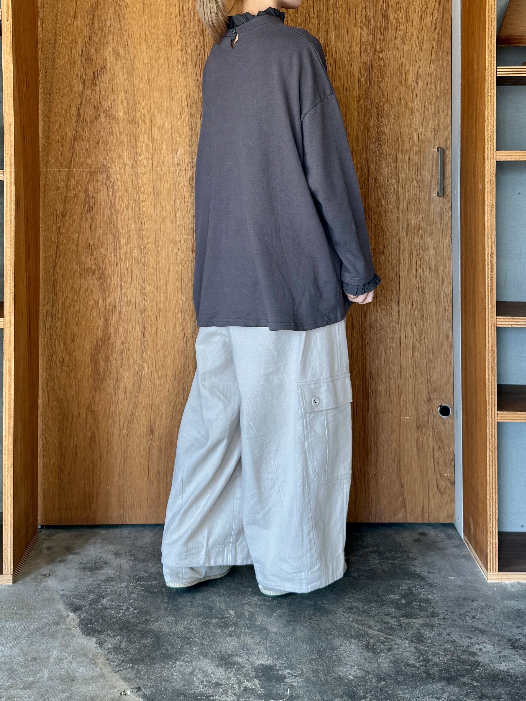 tumugu / コットンリネン起毛ツイル カーゴワイドパンツ（KINARI）