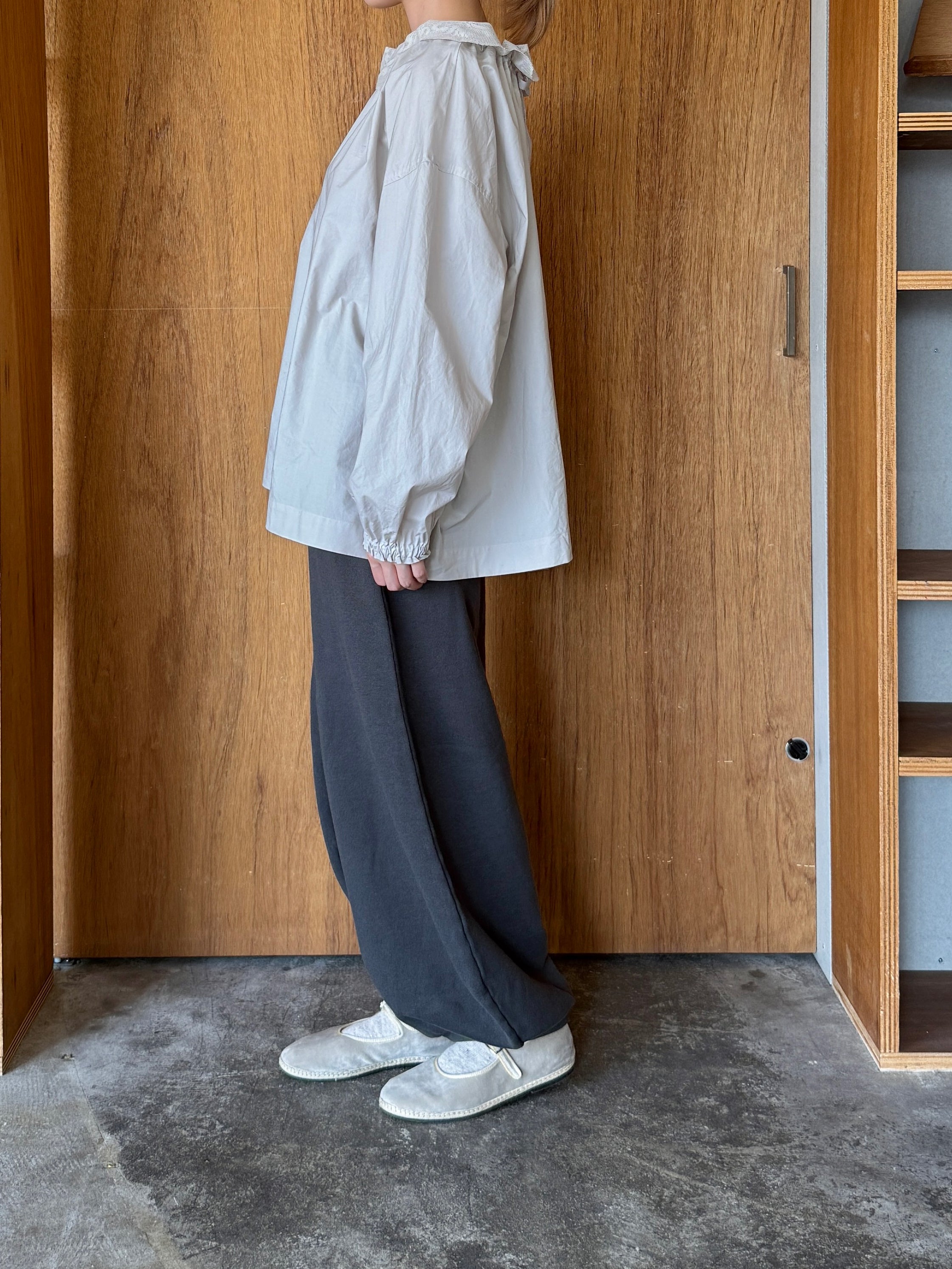 UNIVERSAL TISSU / リヨセルコットン裏毛 イージーバルーンPT（チャコール裏毛）