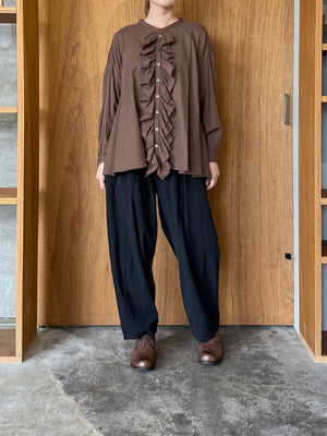 suzuki takayuki / ruffred blouse（cacao brown）