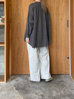 suzuki takayuki / corduroy easy pants（frosty beige）