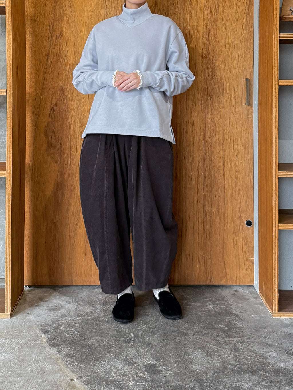 Handwerker / HW turtleneck sweater（Light blue）