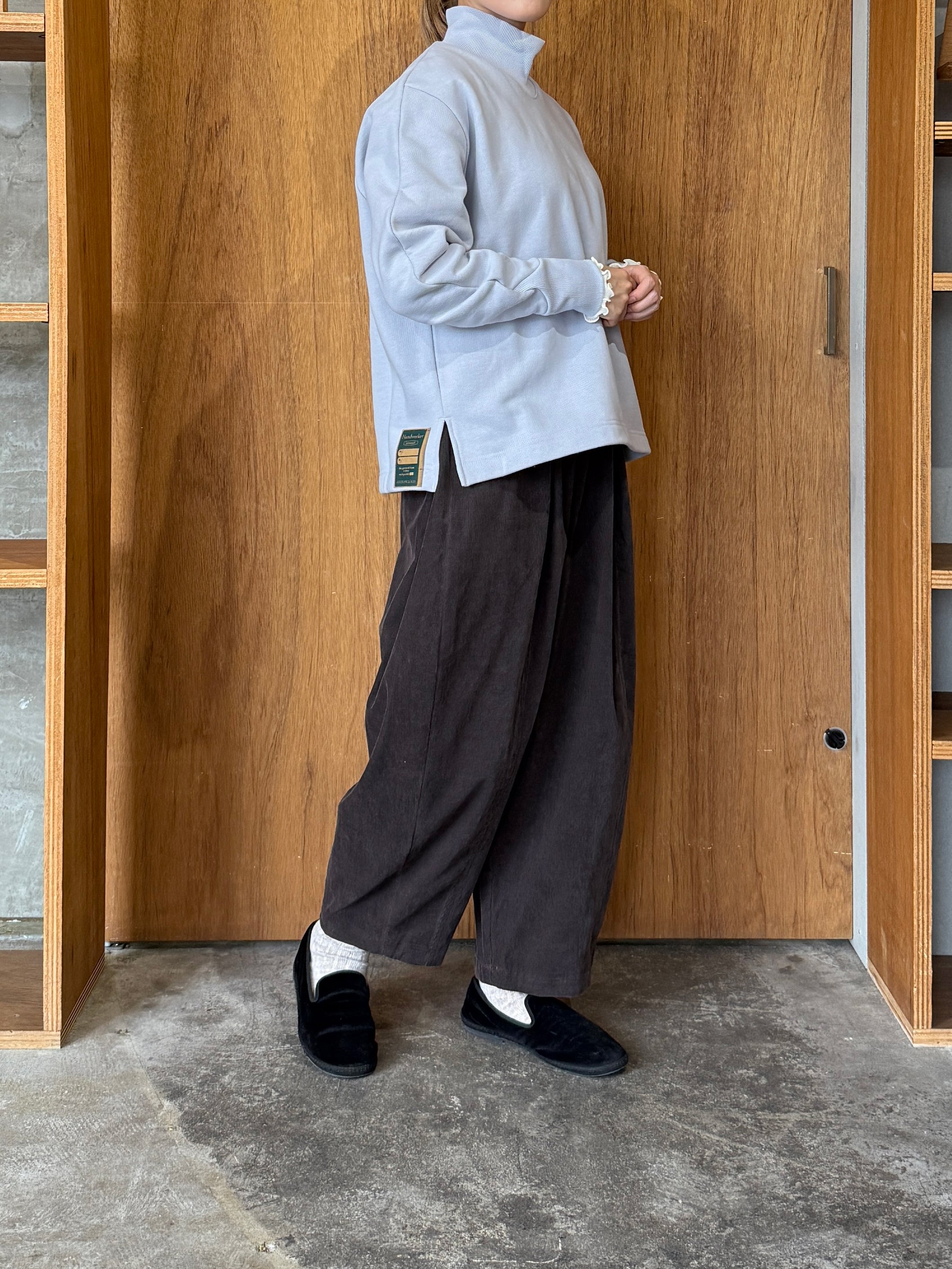 Handwerker / HW turtleneck sweater（Light blue）