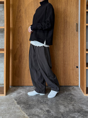 Vlas Blomme / Cotton Twill ワンタックテーパードパンツ(Brown)
