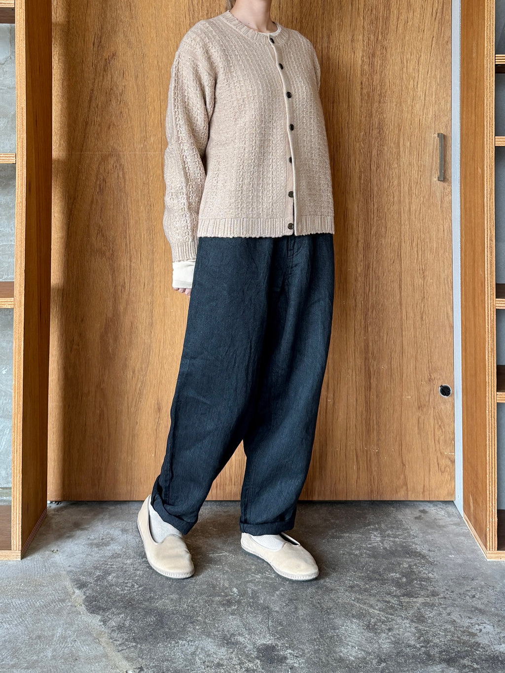 Vlas Blomme / KL Denim テーパードパンツ(Black)