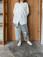 GASA*/  砂の記憶 Collarless shirt (ecru)