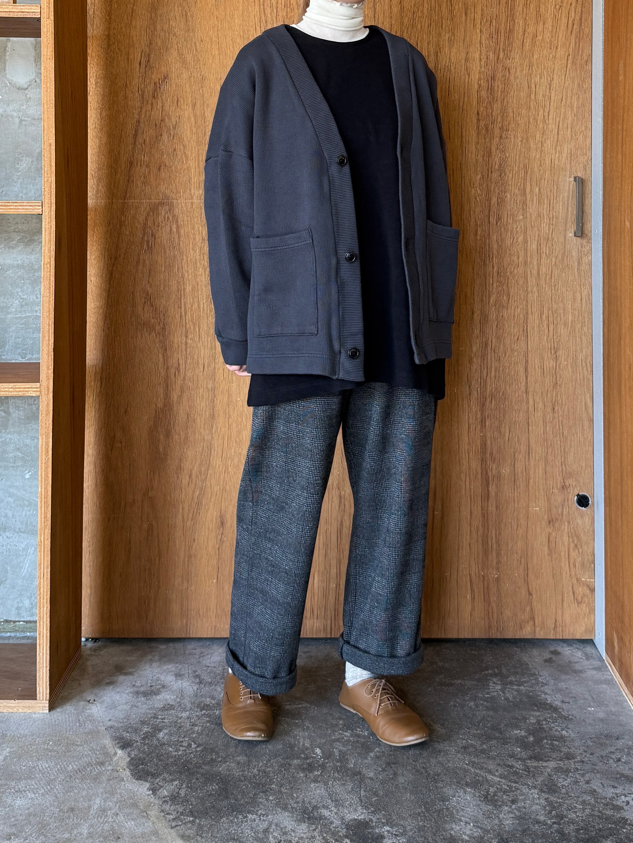 TISSU / クォーターニット Vネックカーディガン（チャコール）