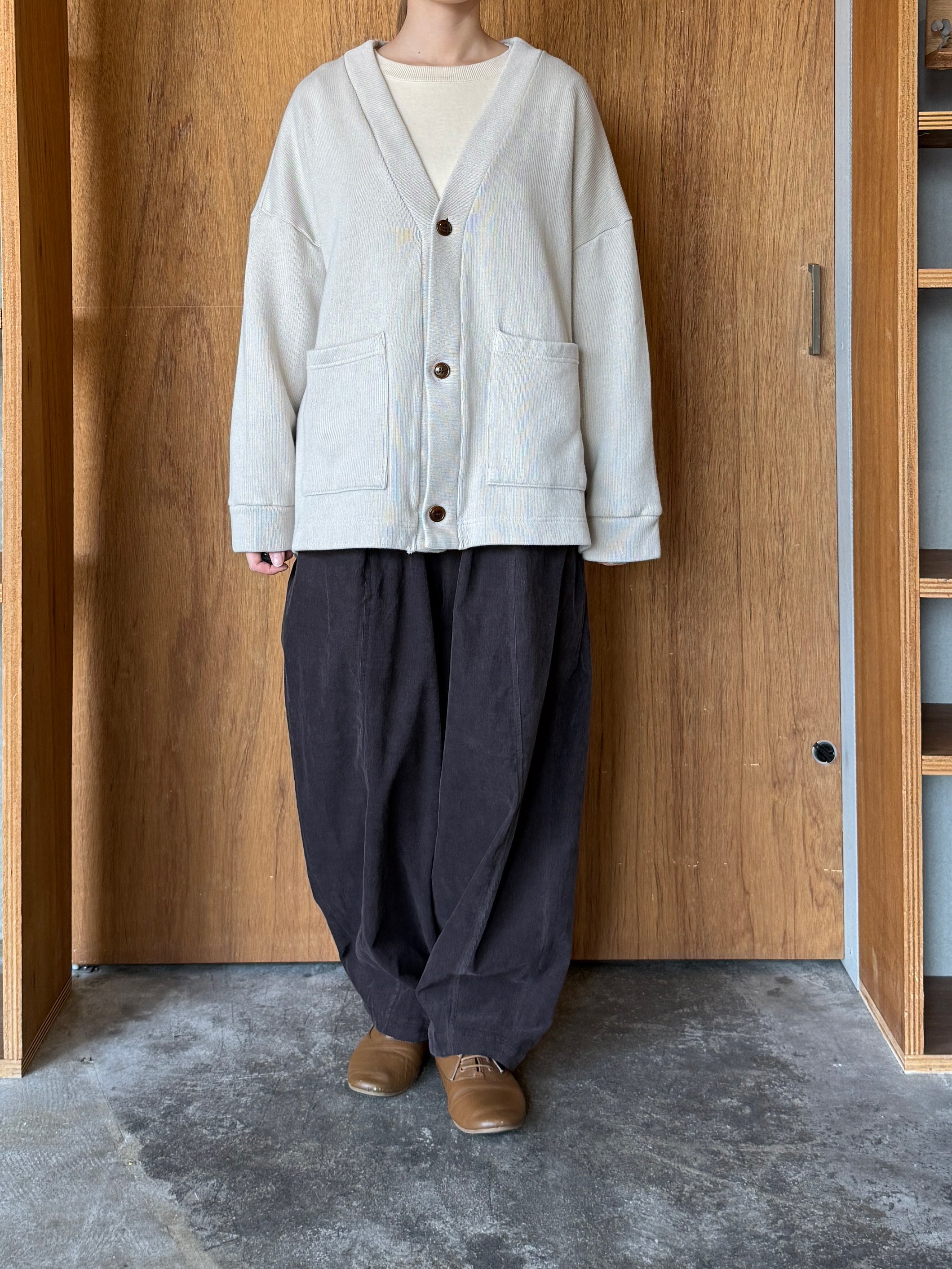 TISSU / クォーターニット Vネックカーディガン（アイボリー）