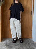 tumugu / コットン天竺 × ラミー ショルダータックプルオーバー（BLACK）