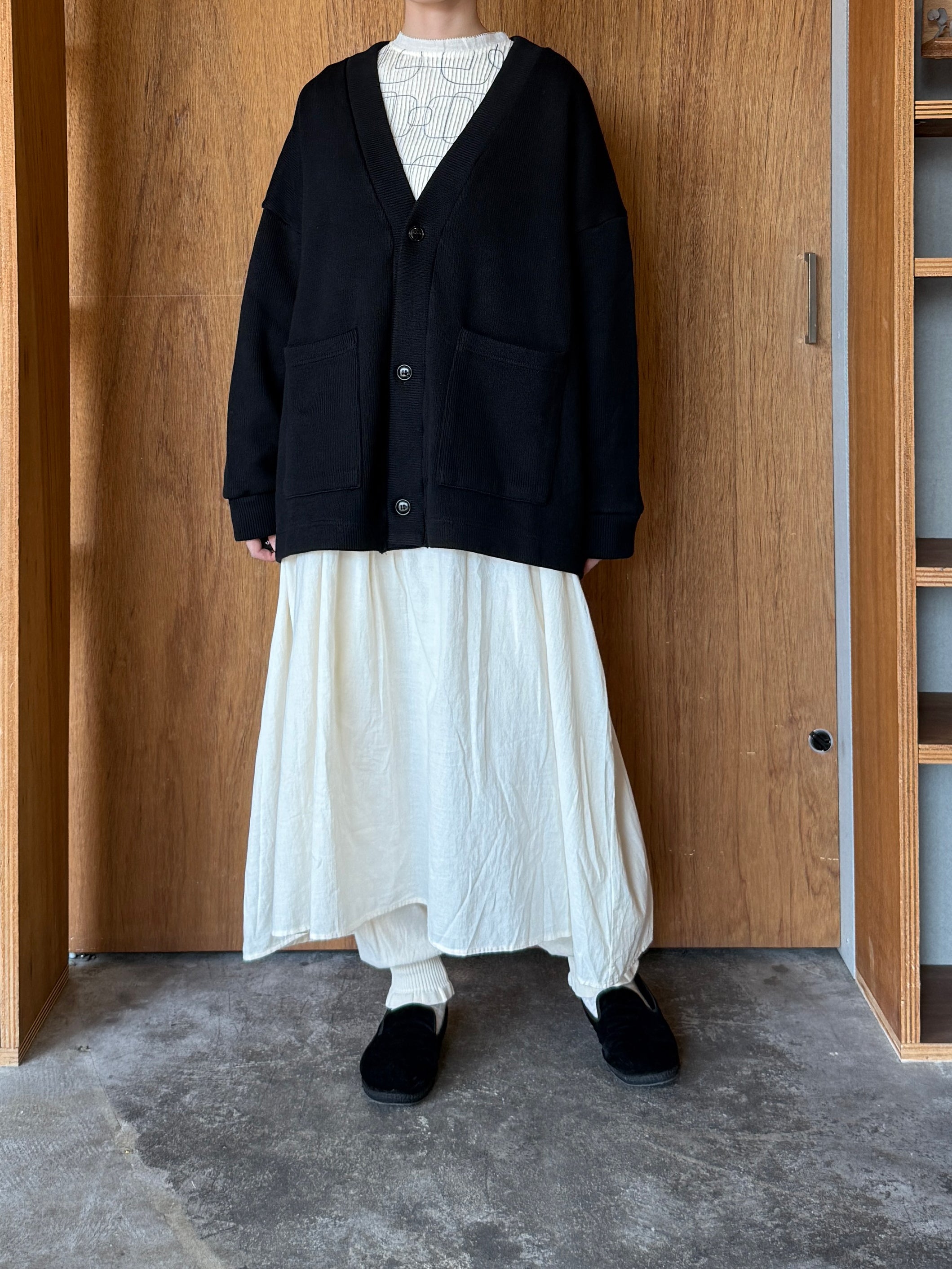 TISSU / クォーターニット Vネックカーディガン（クロ）