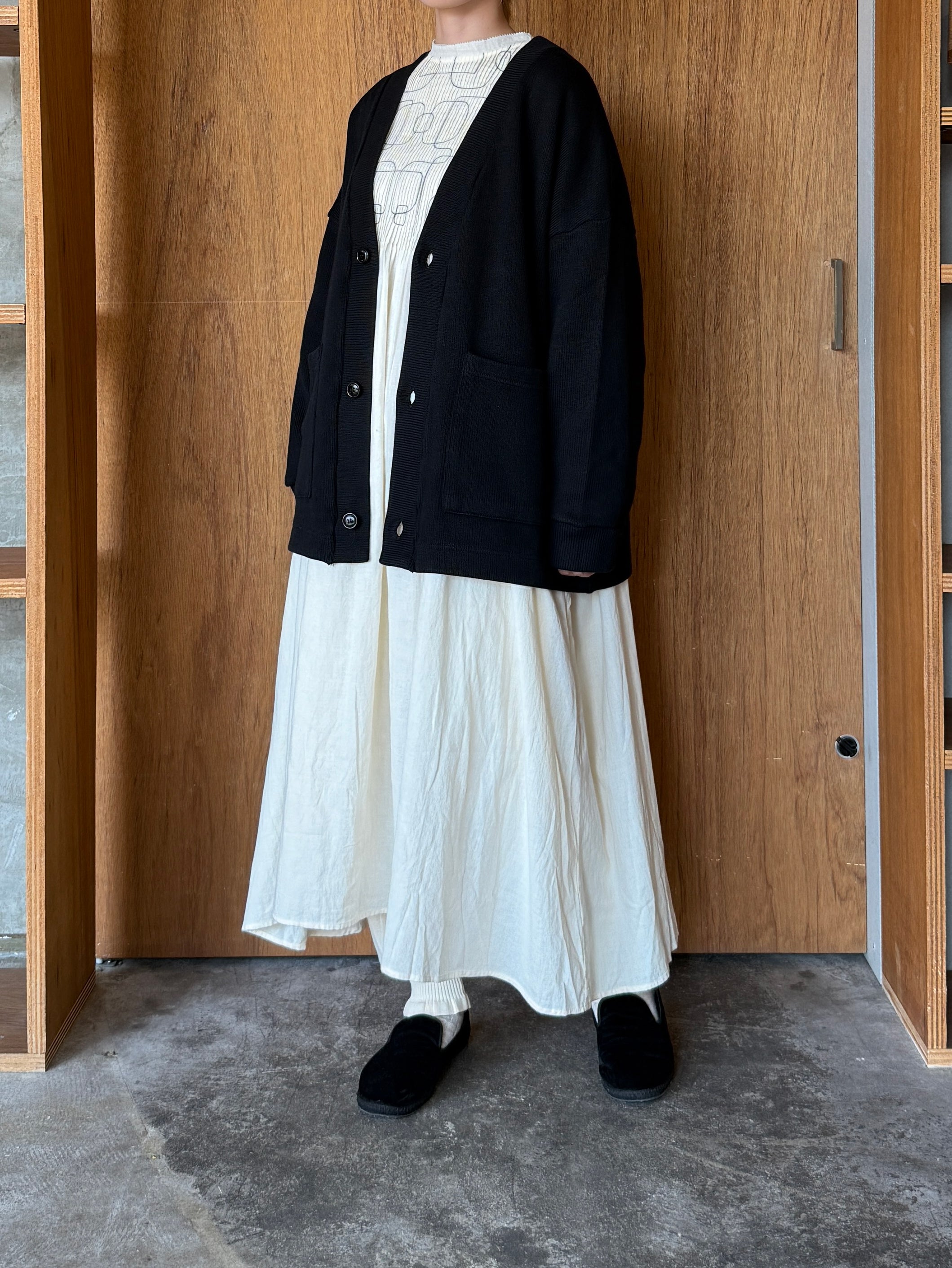 TISSU / クォーターニット Vネックカーディガン（クロ）