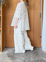 qiri / plie flower JQ back ribbon blouse (キナリ)