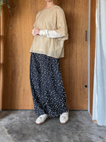 GASA*/  葉影のリズム Frilled sleeves blouse (amber beige)
