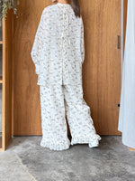 qiri / plie flower JQ back ribbon blouse (キナリ)
