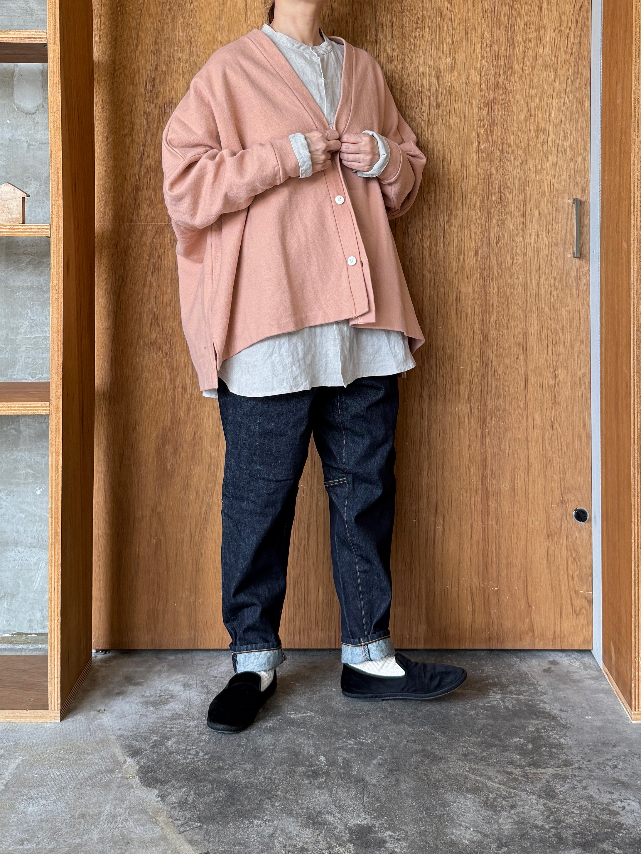 UNIVERSAL TISSU / ウール圧縮 ワイドカーディガン（スモーキーピンク）