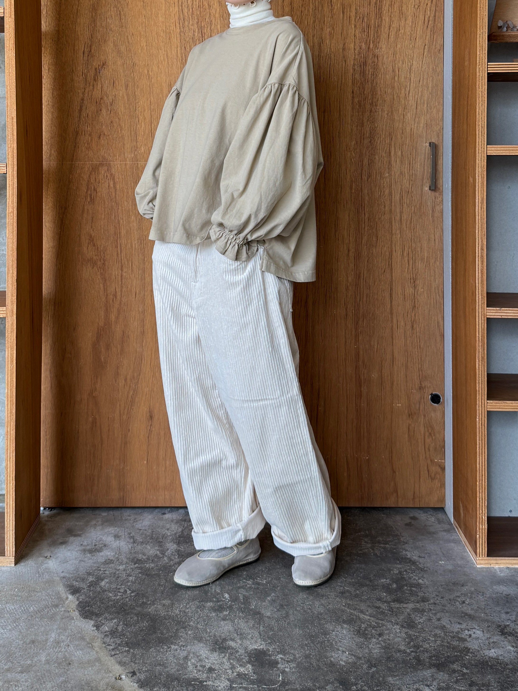 UNIVERSAL SEVEN / オールUSAコットン 袖口ギャザーPO（グレージュ）