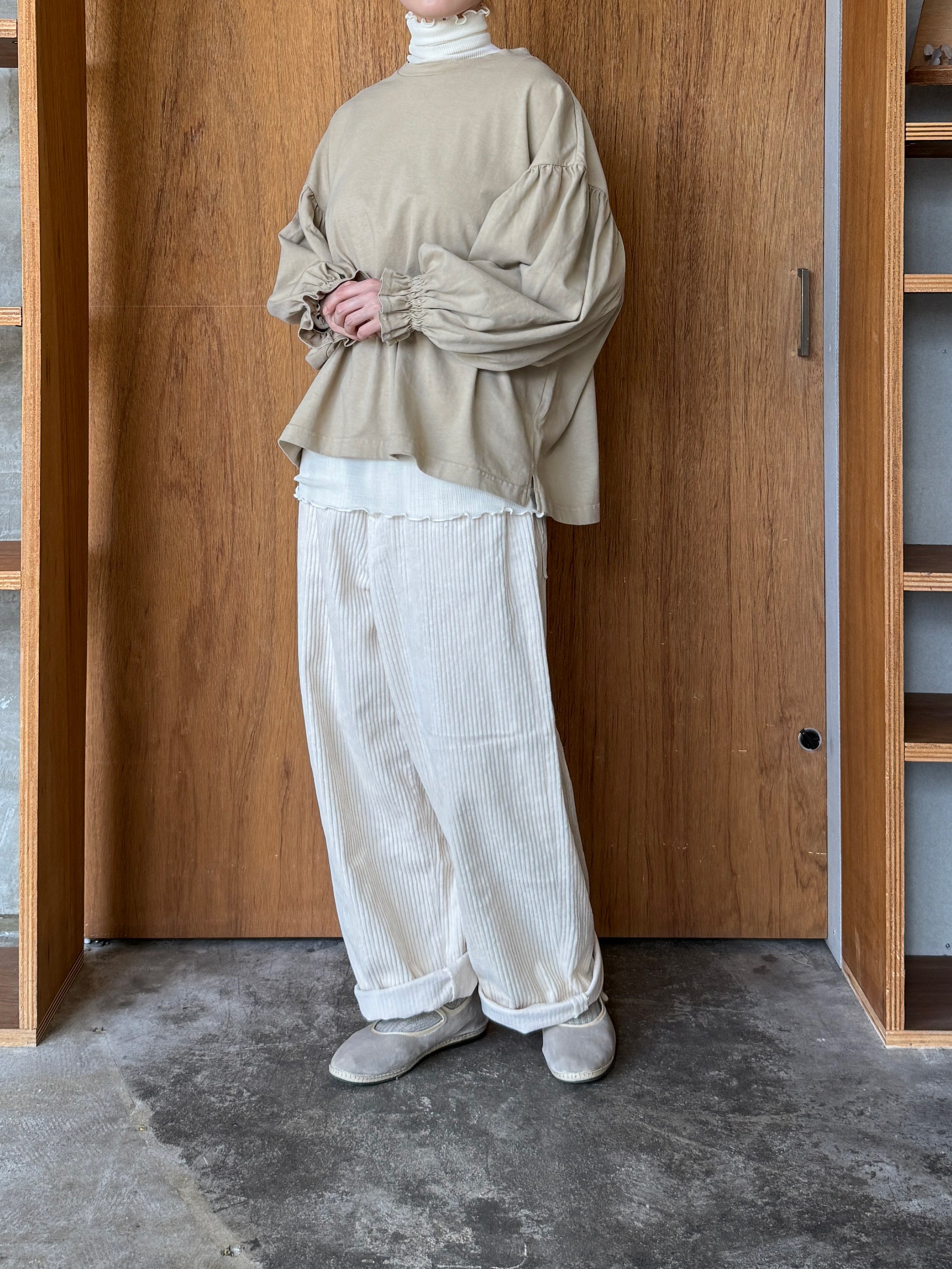 UNIVERSAL SEVEN / オールUSAコットン 袖口ギャザーPO（グレージュ）