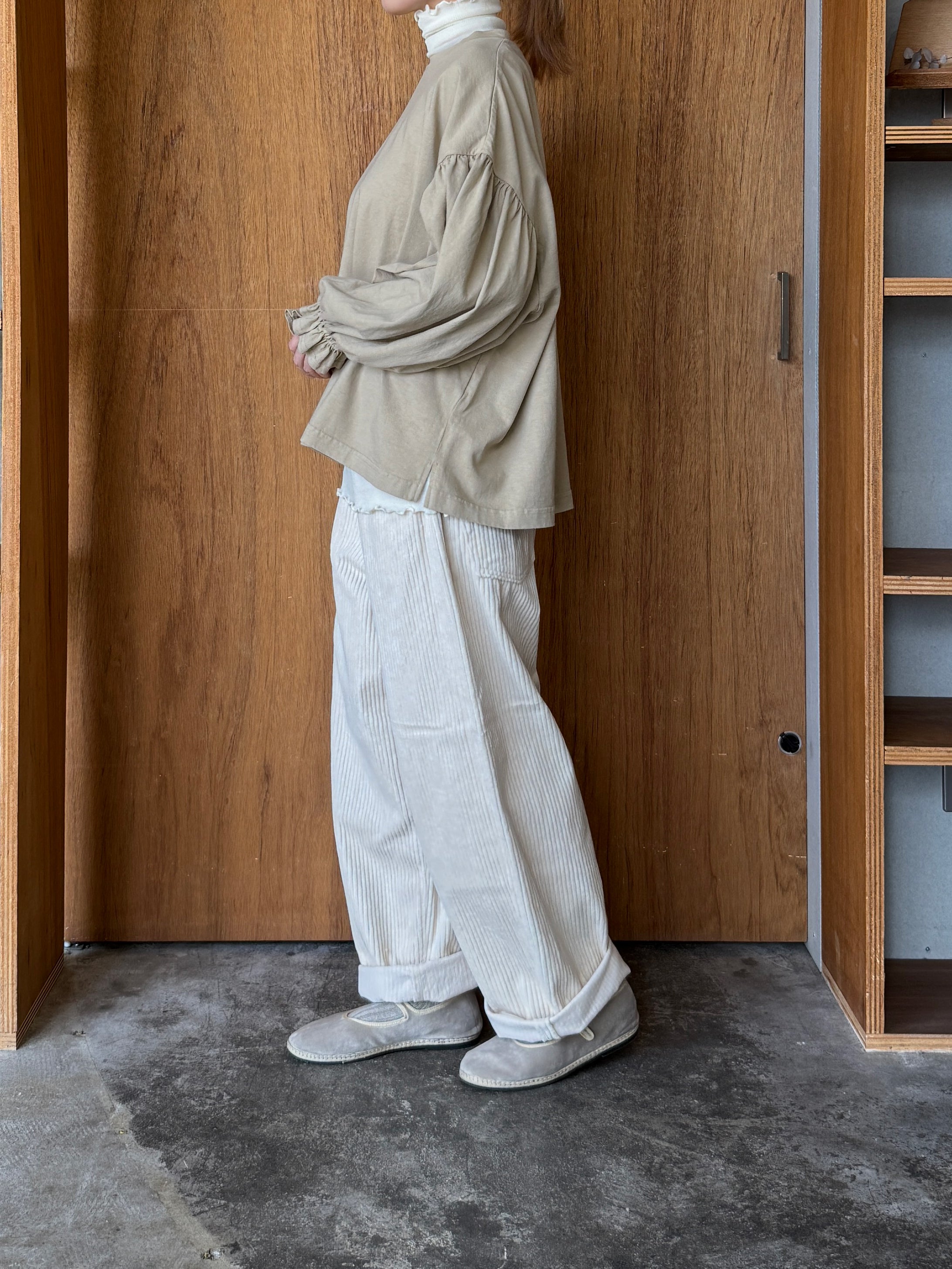 UNIVERSAL SEVEN / オールUSAコットン 袖口ギャザーPO（グレージュ）