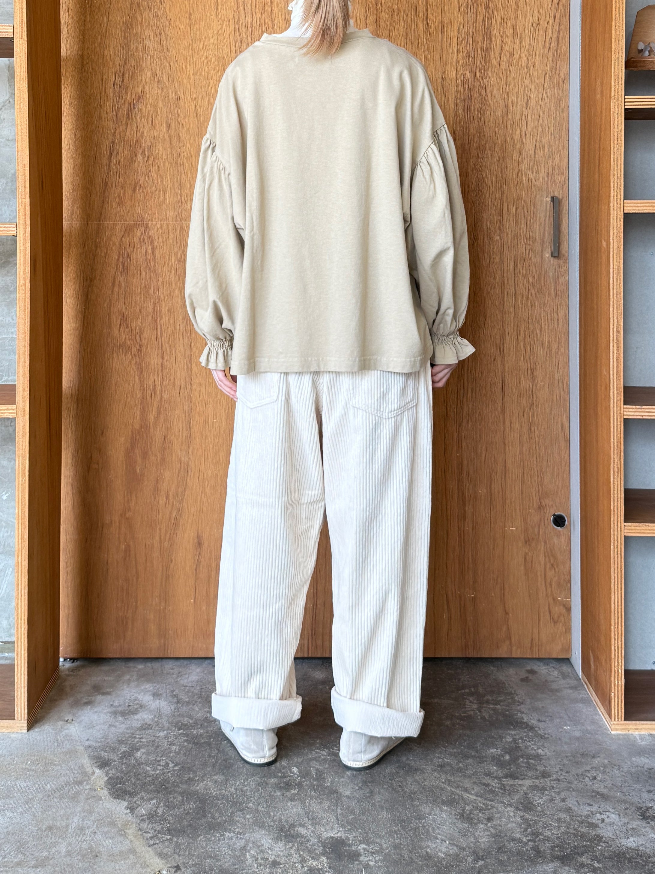 UNIVERSAL SEVEN / オールUSAコットン 袖口ギャザーPO（グレージュ）