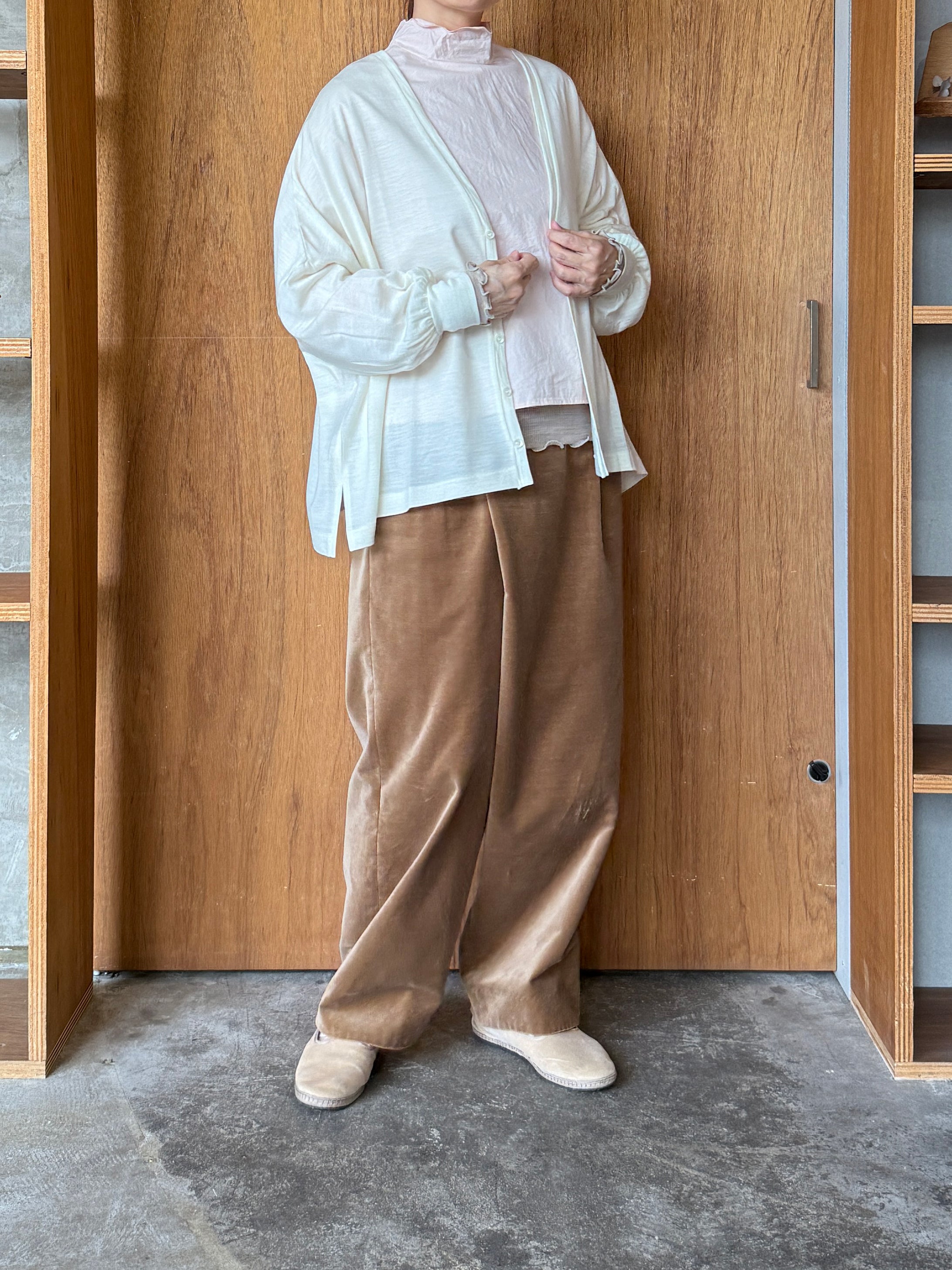 UNIVERSAL TISSU / ウォッシャブルウール天竺 ワイドカーディガン（オフ）