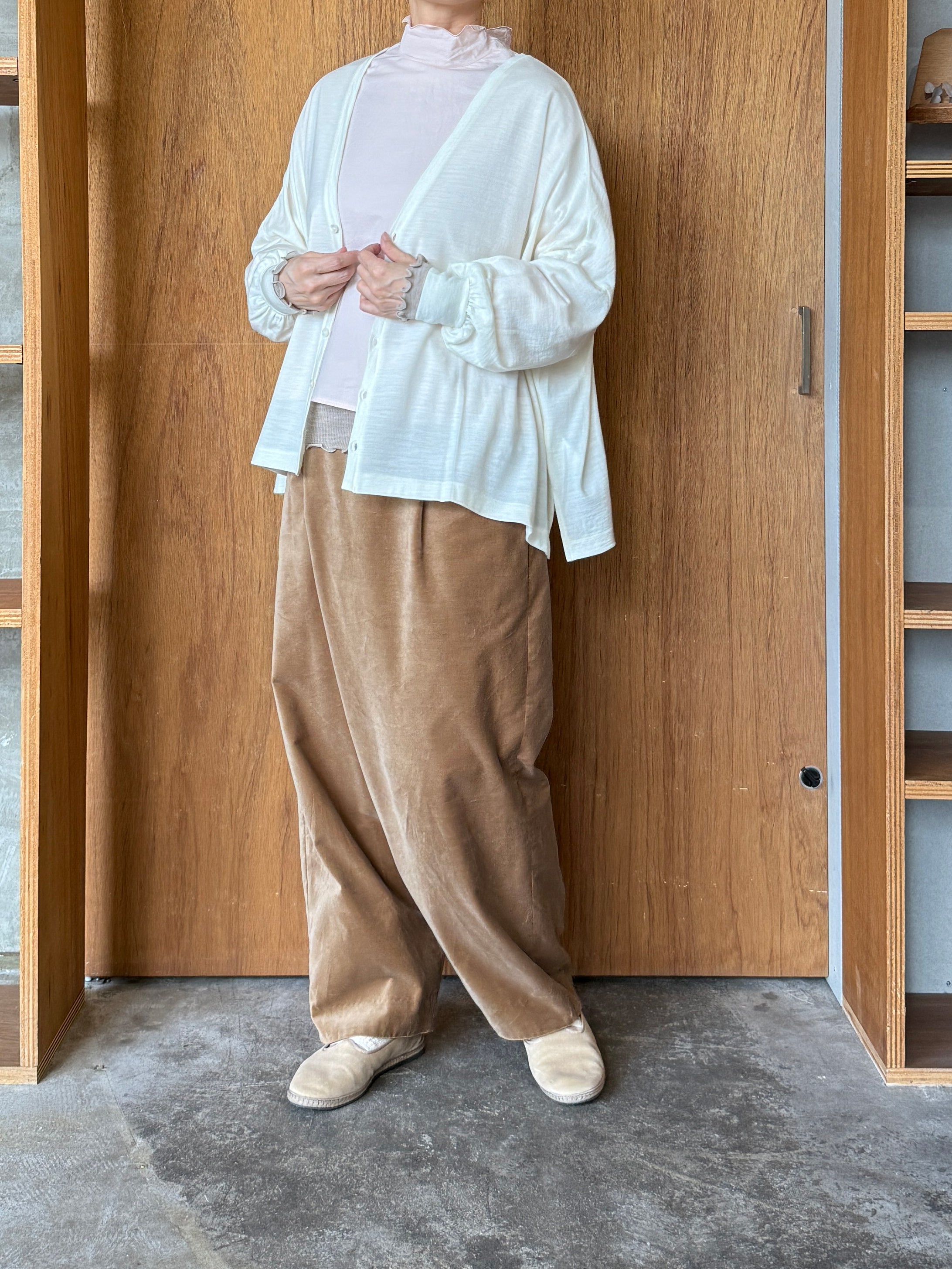 UNIVERSAL TISSU / ウォッシャブルウール天竺 ワイドカーディガン（オフ）