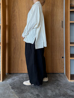 tumugu / ライトオンスデニム シャツ（KINARI）