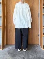 tumugu / ライトオンスデニム シャツ（KINARI）