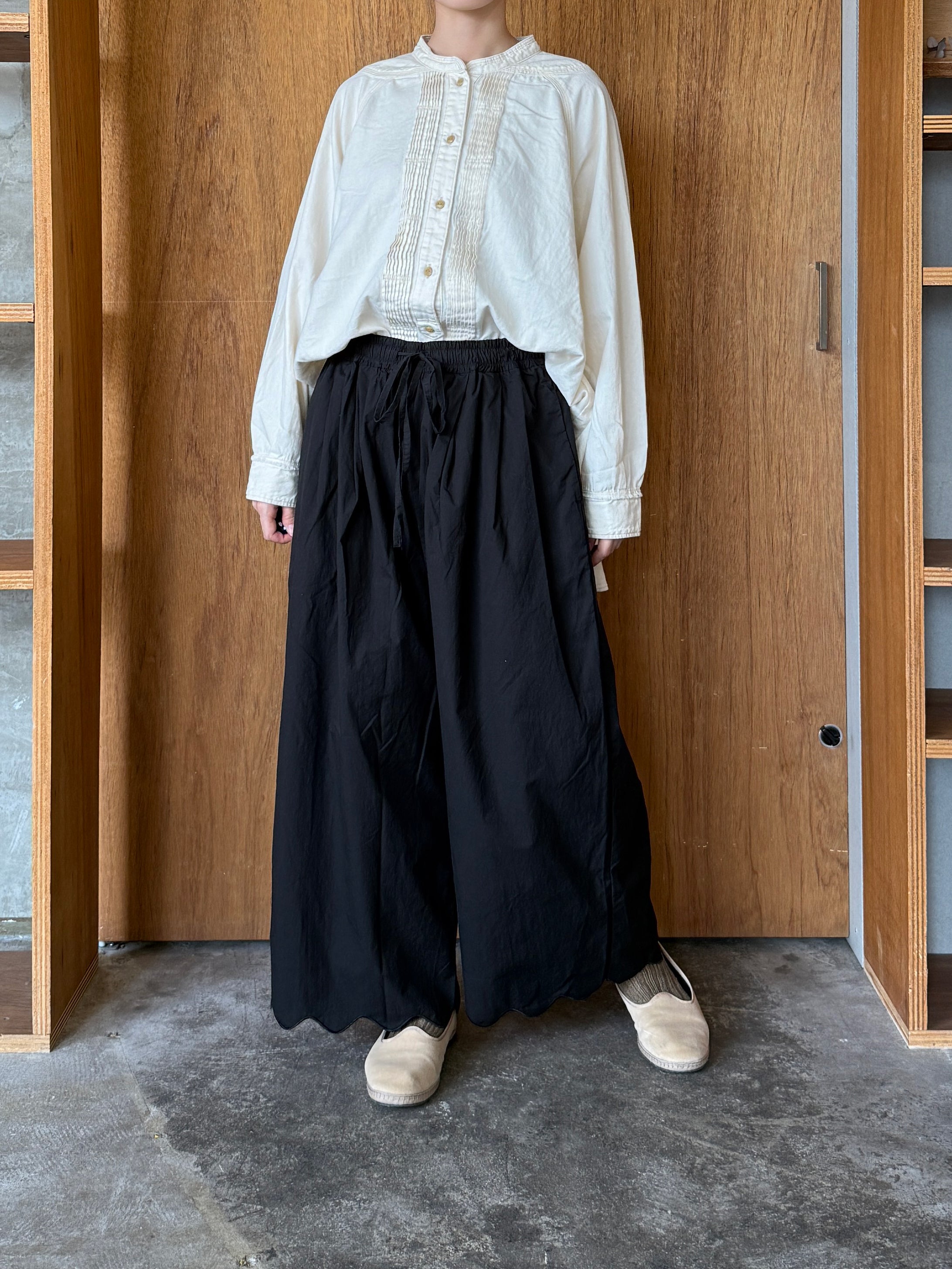 tumugu / ライトオンスデニム シャツ（KINARI）