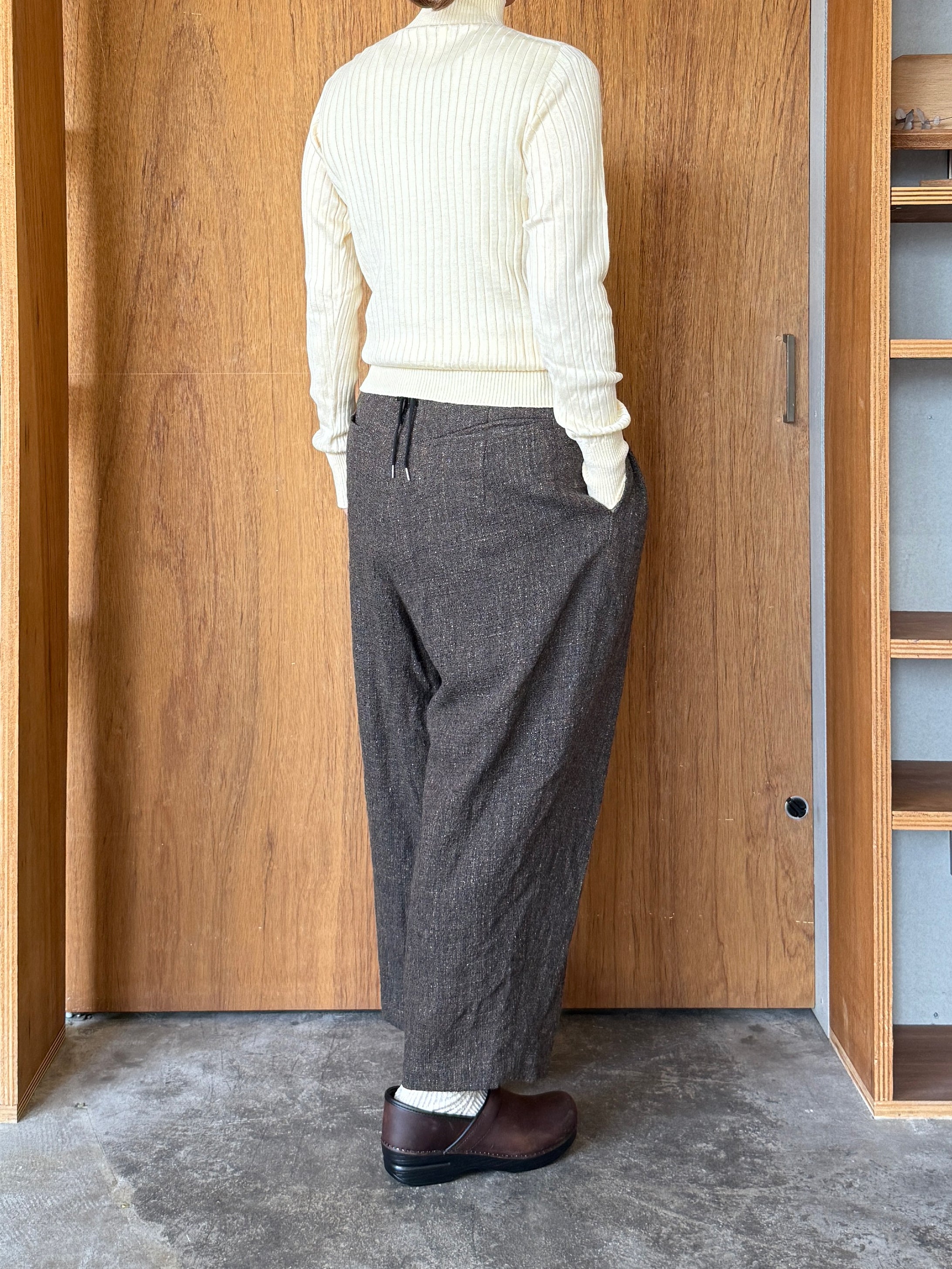 SUSURI / ポエータハイネックセーター（off white）