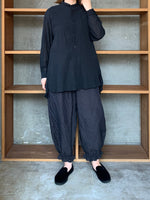 ROBE de PEAU / PETIT COL BLOUSE (NOIR)