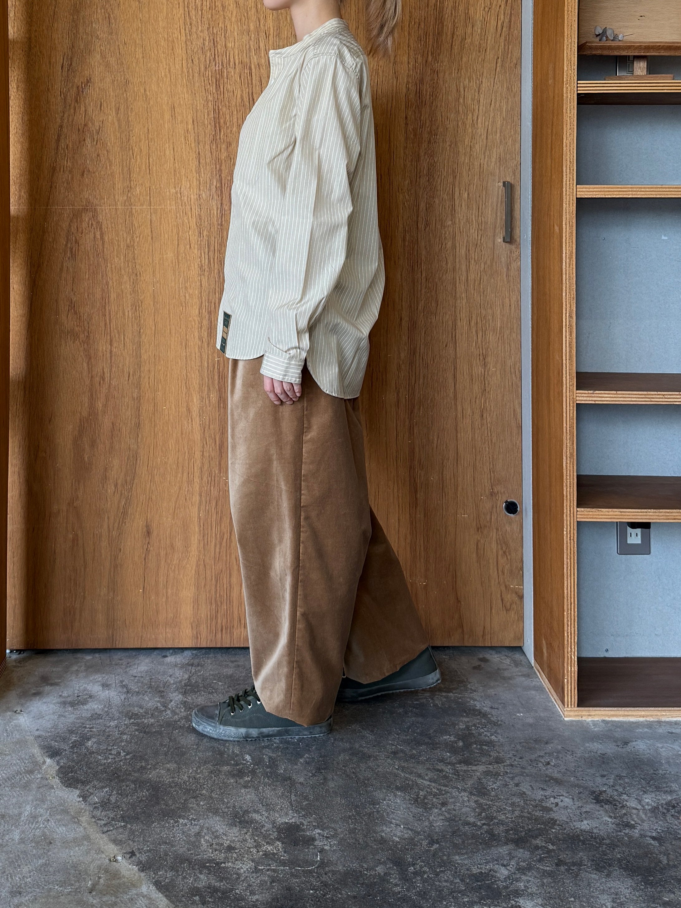 ASEEDONCLÖUD / HW collarless shirt（Beige）