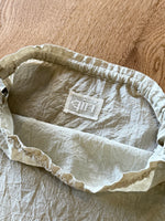 qiri / 花吹雪 jacquard frill bag (ベージュ)