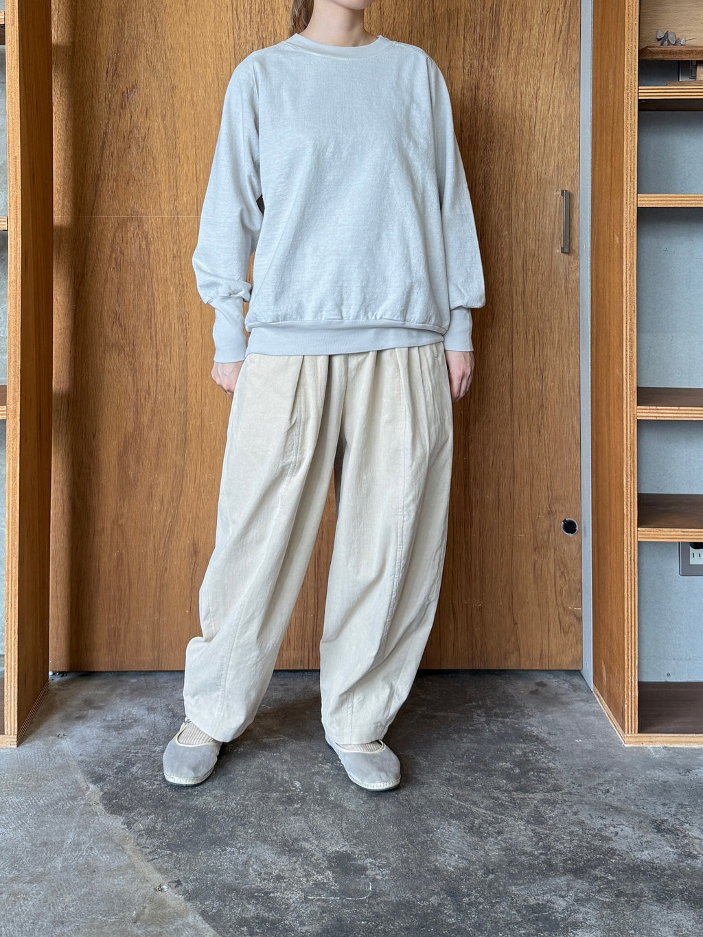 CLOSELY / freedom-sleeve P/O (white-sand)