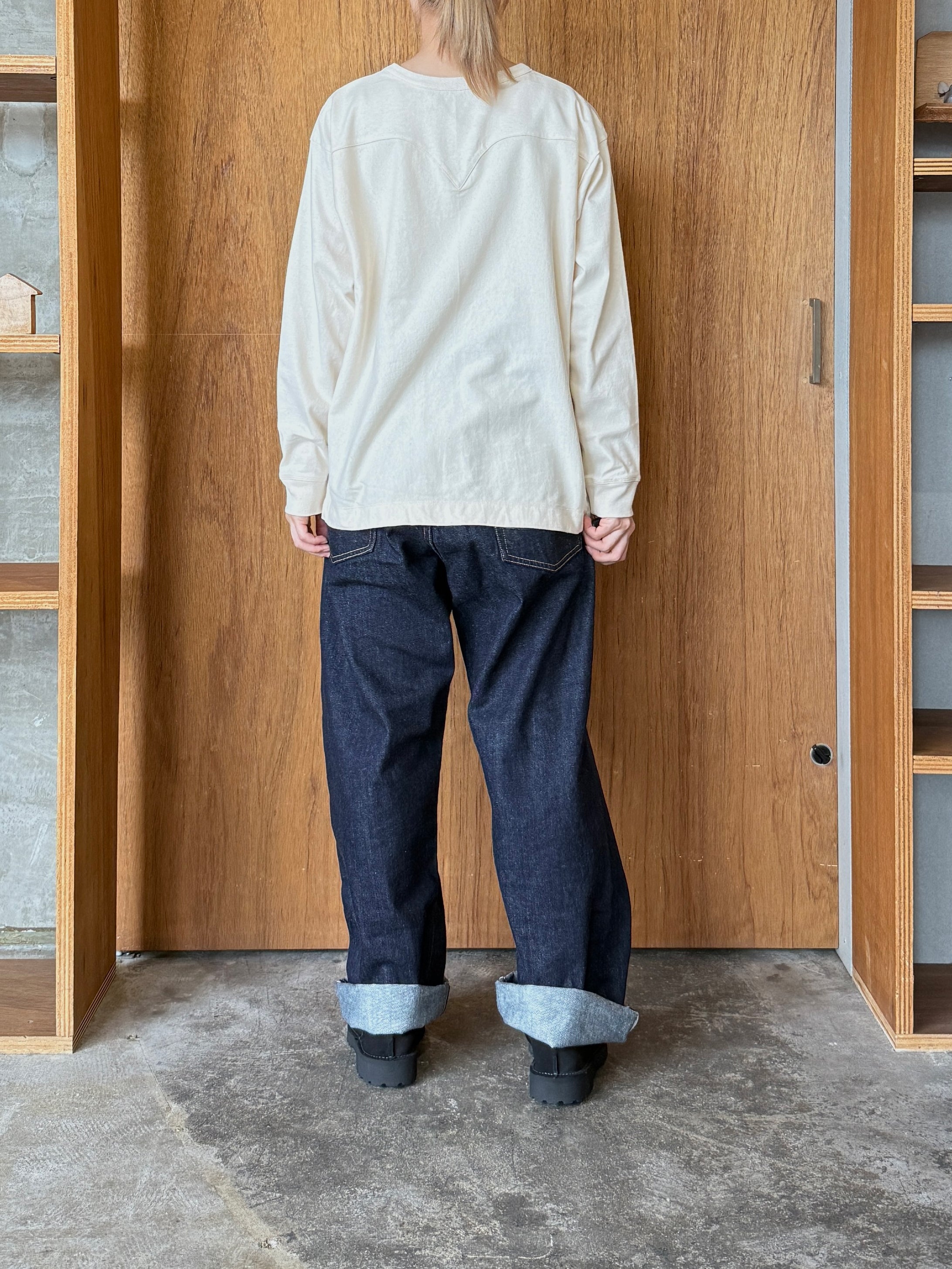 ASEEDONCLÖUD / Sandersonia embroidery T-shirt（Off white）