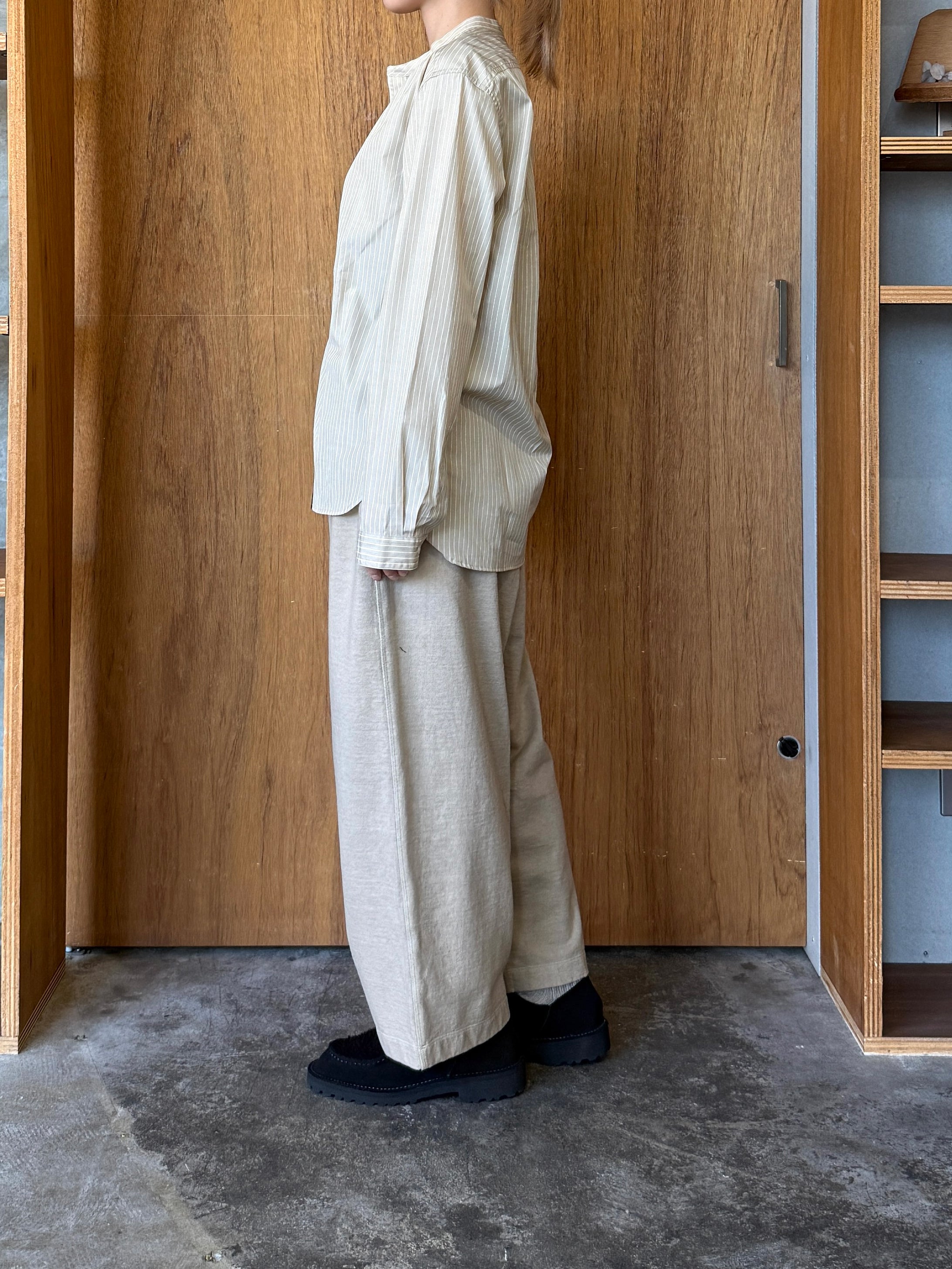 CLOSELY / tucked easy wide pants (camel-beige)