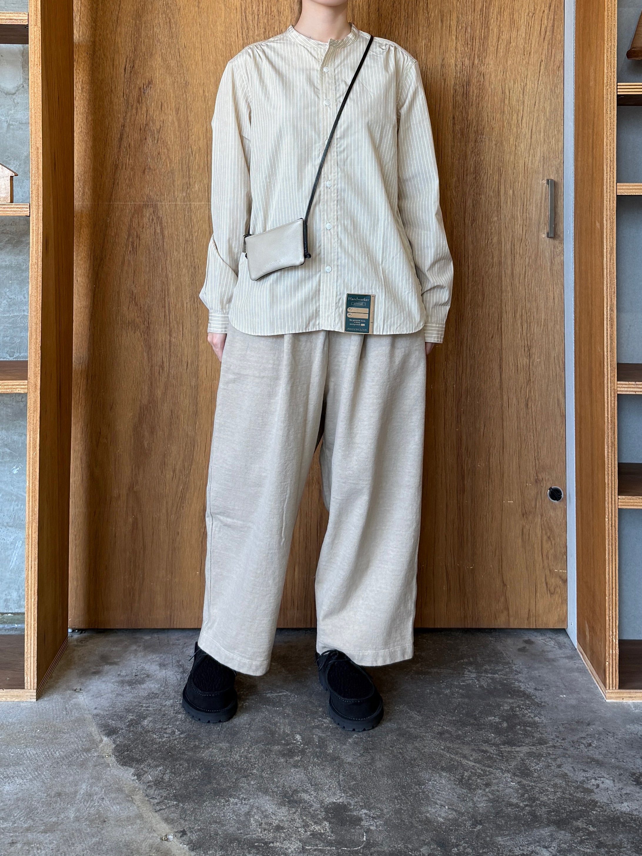CLOSELY / tucked easy wide pants (camel-beige)