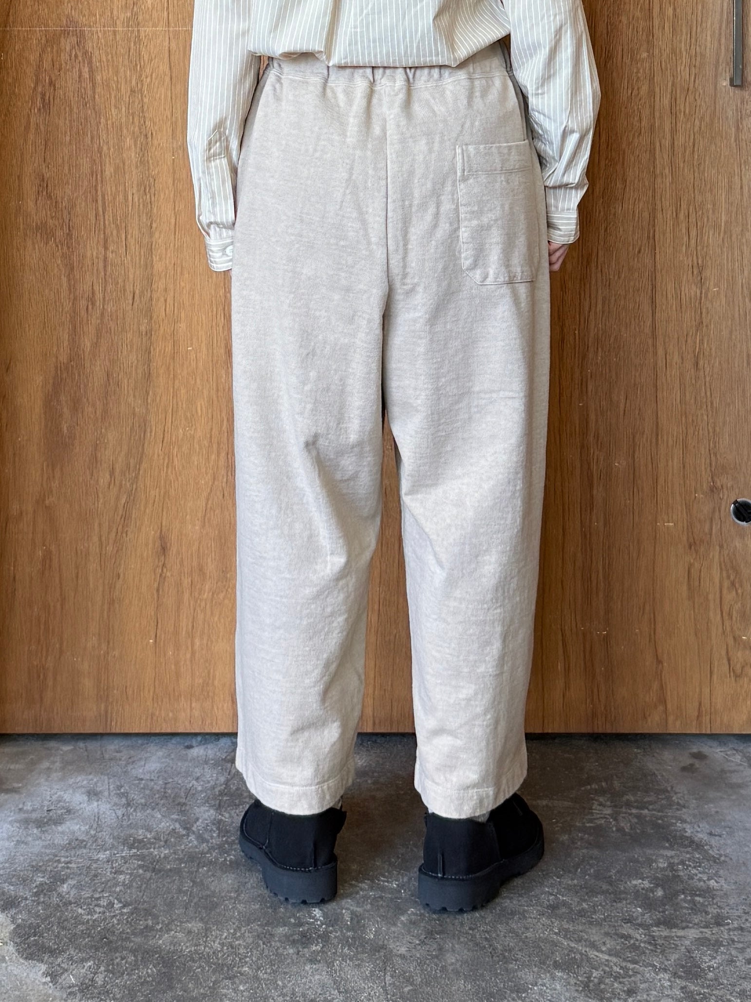 CLOSELY / tucked easy wide pants (camel-beige)