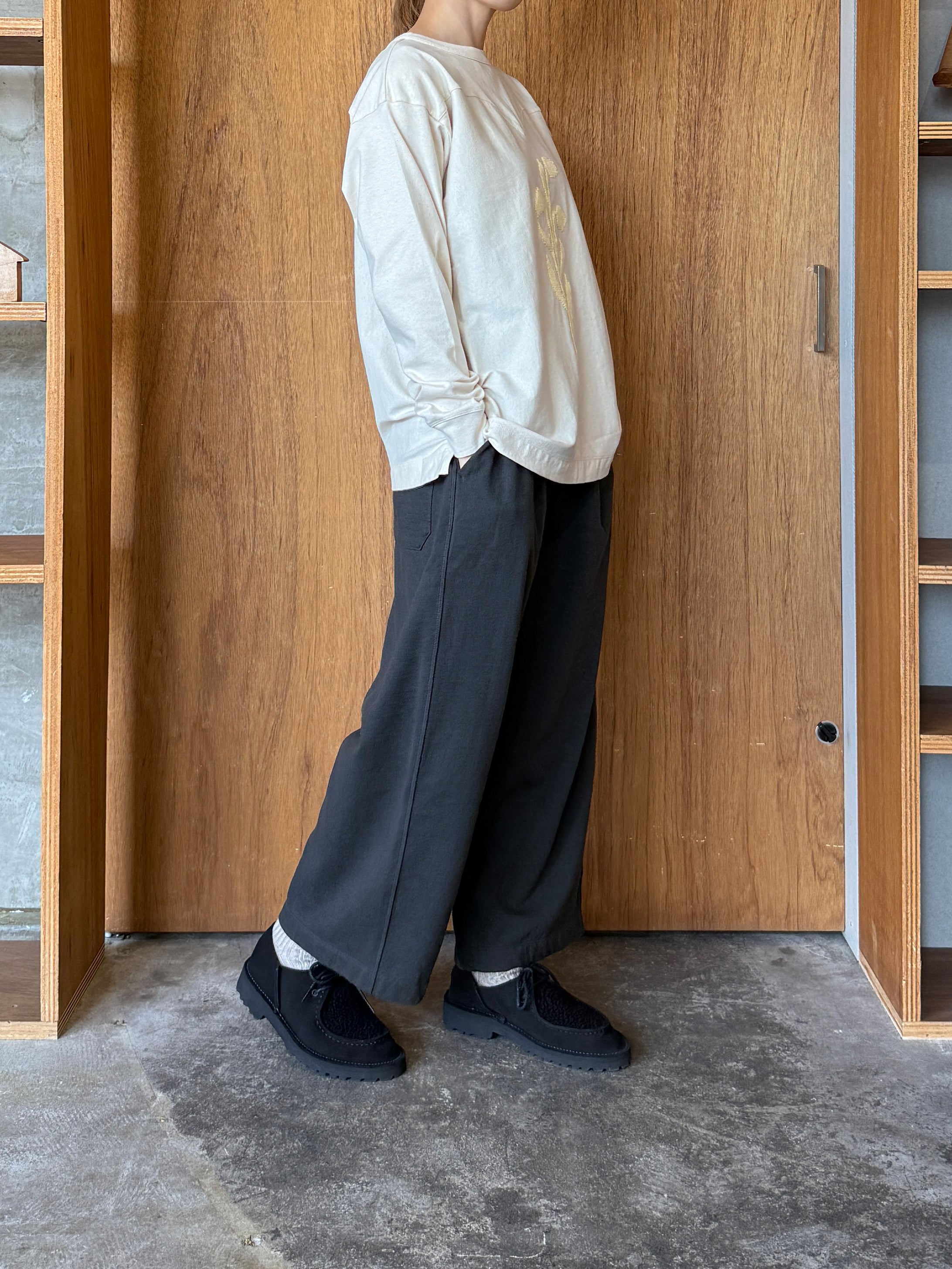 CLOSELY / tucked easy wide pants (charcoal)